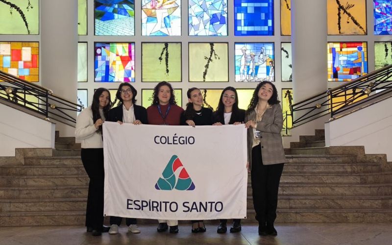 Alunas do Ensino Médio no Fórum FAAP 2025